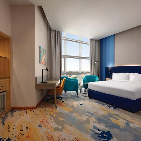 La Quinta By Wyndham Abu Dhabi Al Wahda Otel Dış mekan fotoğraf