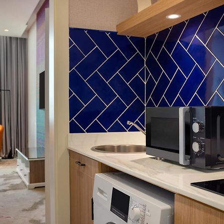 La Quinta By Wyndham Abu Dhabi Al Wahda Otel Dış mekan fotoğraf