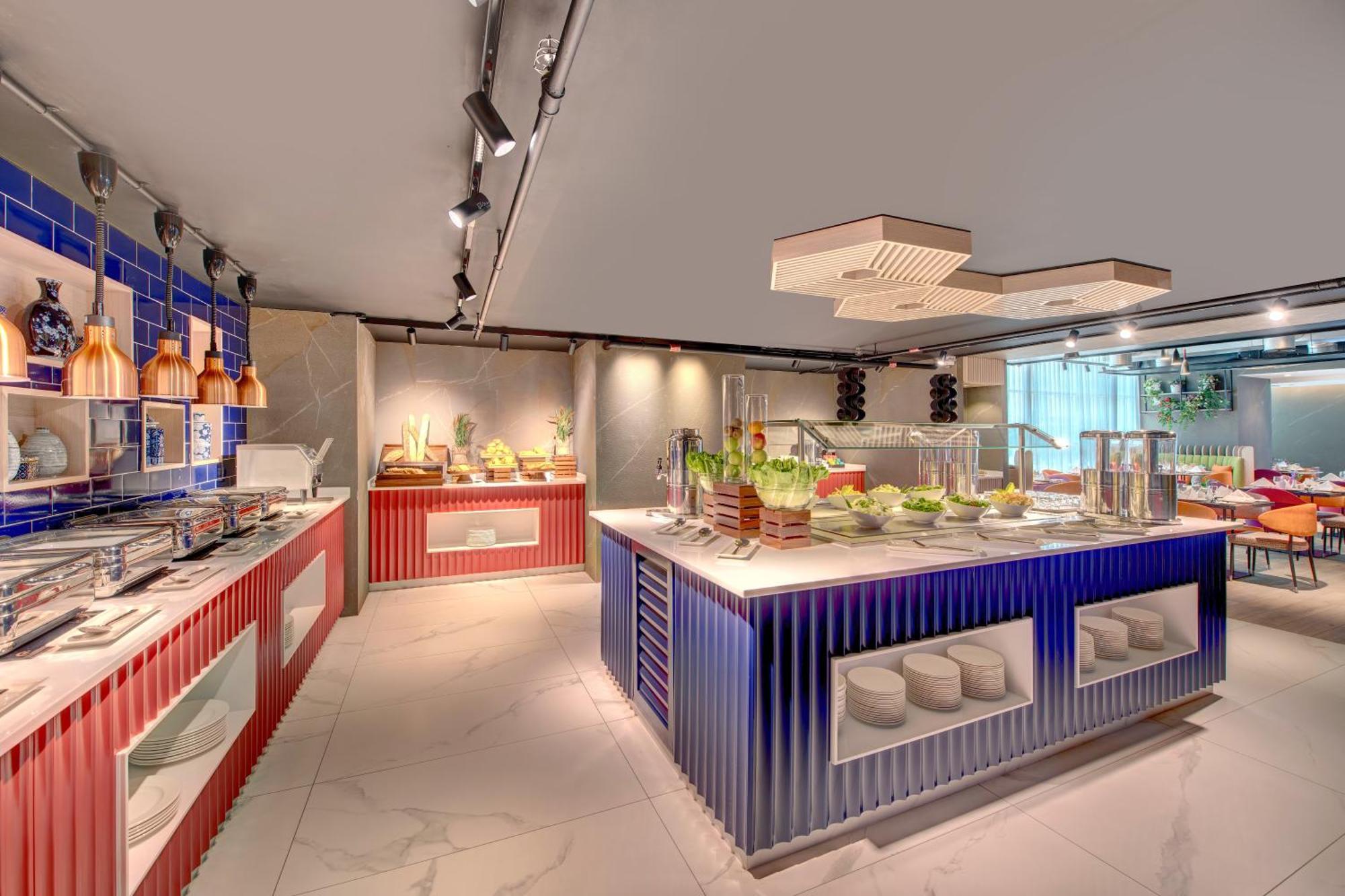 La Quinta By Wyndham Abu Dhabi Al Wahda Otel Dış mekan fotoğraf