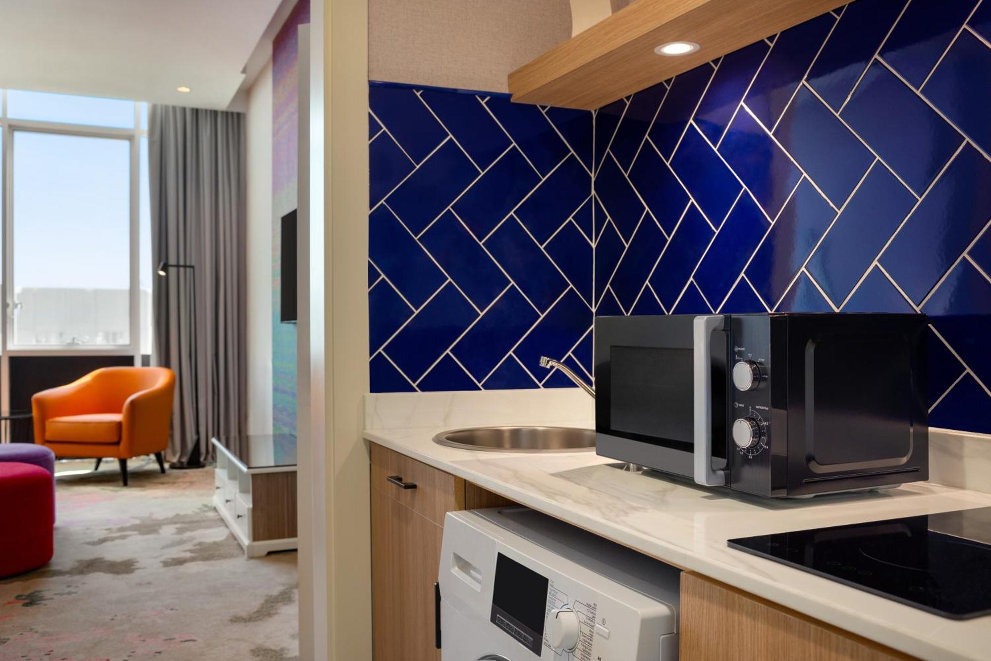 La Quinta By Wyndham Abu Dhabi Al Wahda Otel Dış mekan fotoğraf